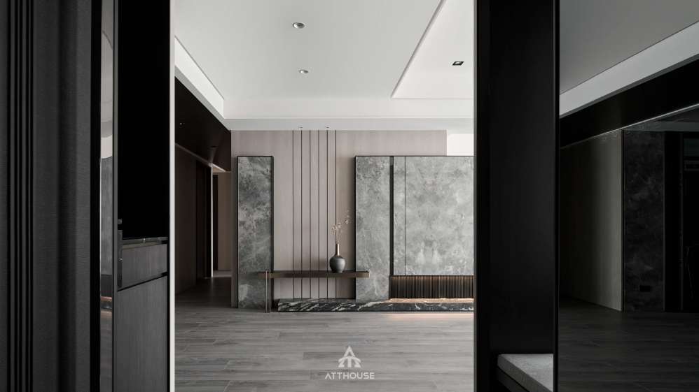 Thiết kế nội thất phòng khách nhà phố Lê Thánh Tông theo phong cách Modern Luxury sang trọng và tinh tế.